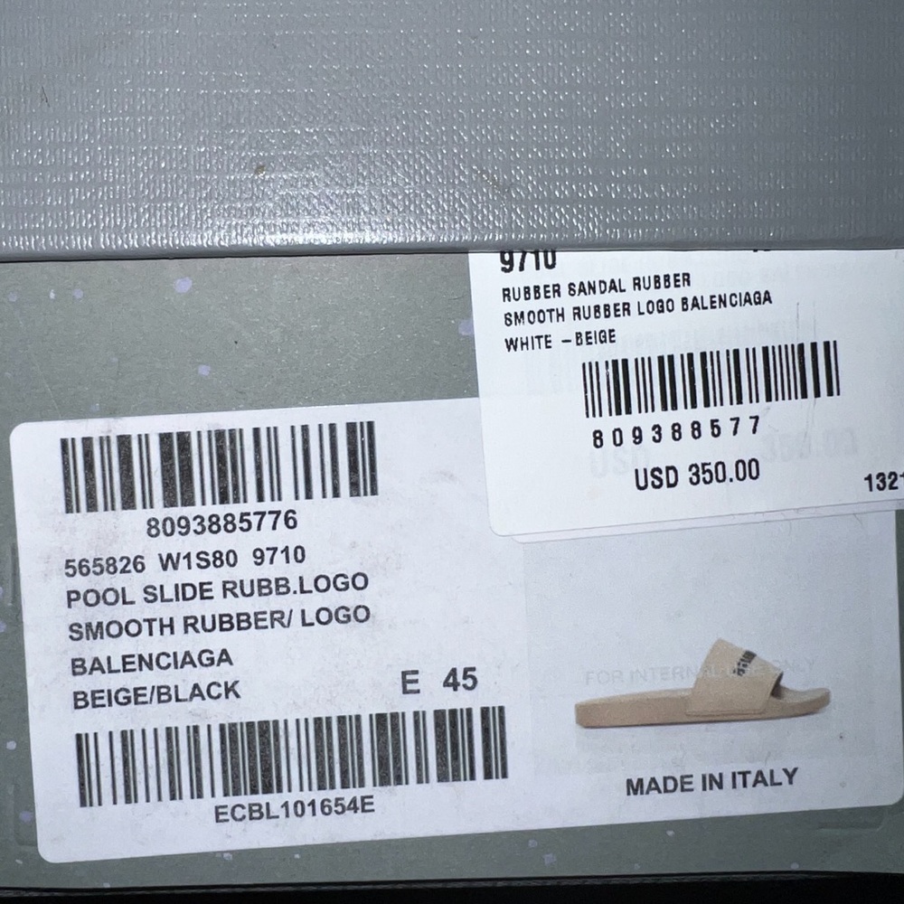 Designer Slides Size 12/13 100% Authentic Burberr… - image 2